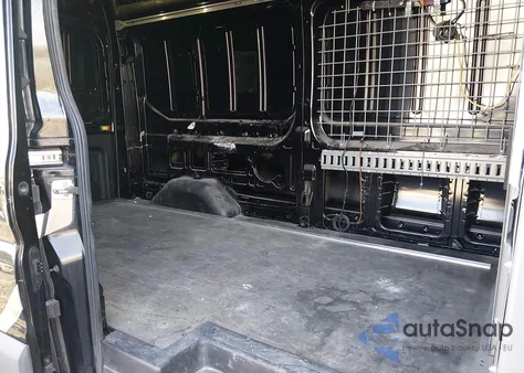 2017 Ford Transit-250 z USA, uszkodzony, nr VIN 1FTYR2XM7HKB16132